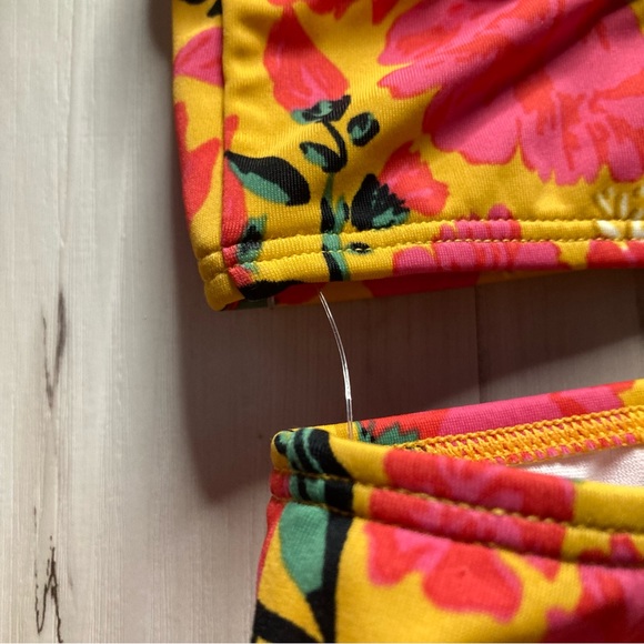 Billabong ☀️ Sun Dream Girls’ Floral Crochet Tropical Bikini Set 💕⛱️ - Picture 6 of 12
